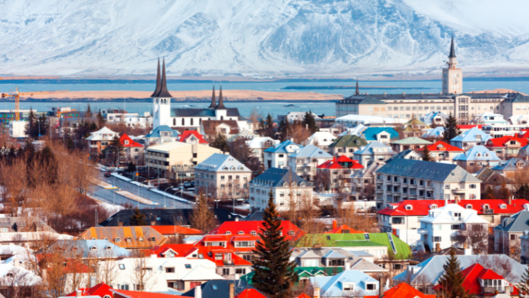 Best Time to Visit Iceland