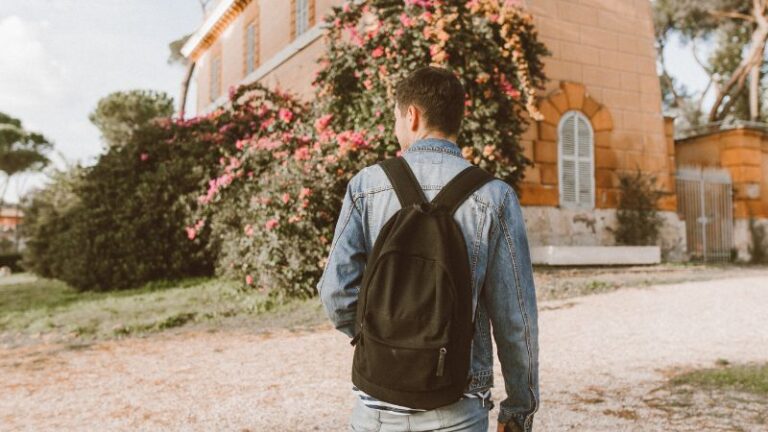 Wearing Backpacks In Italy: Are You Safe From Pickups & What Should You Carry?