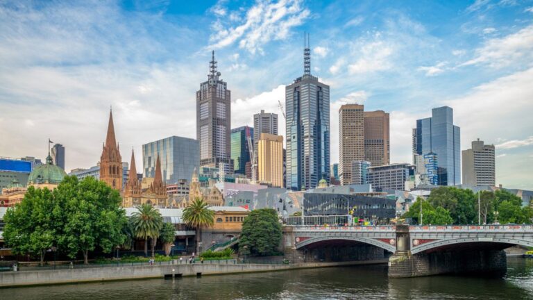 Worst Time to Visit Melbourne: Understanding the City’s Seasonal Hurdles