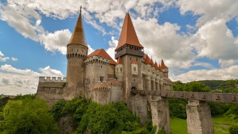 Discovering Hunyadi Castle: A Hidden Gem in Hunedoara, Romania