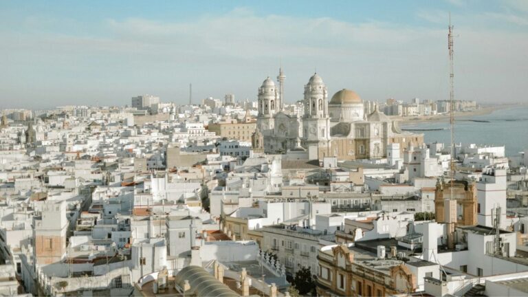 10 Best Things to Do in Cadiz for Ancient Fortifications and Andalusian Festivals