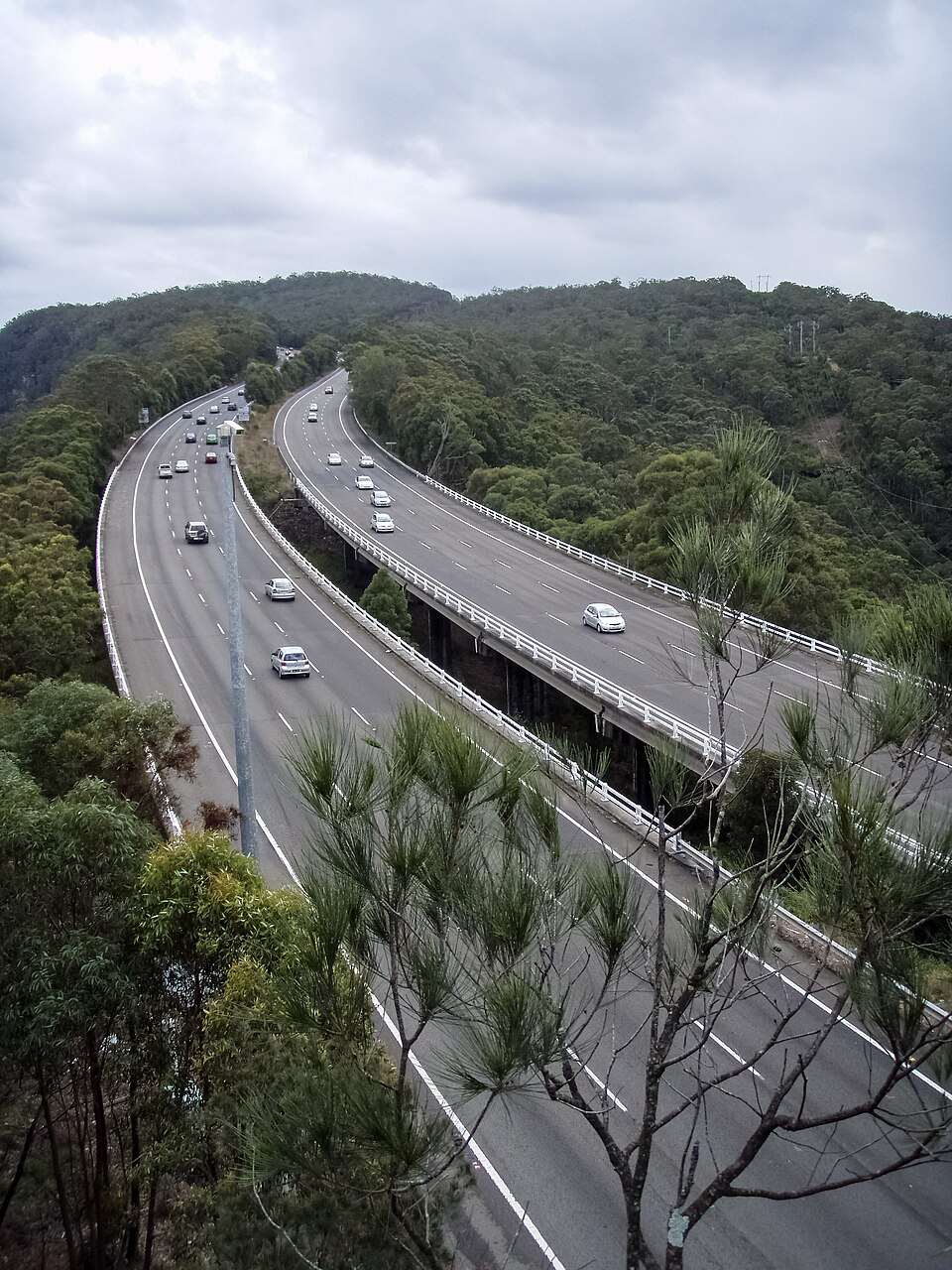 960px Jolls Bridge on the F3 Freeway north of Hawkesbury River N.S.W b