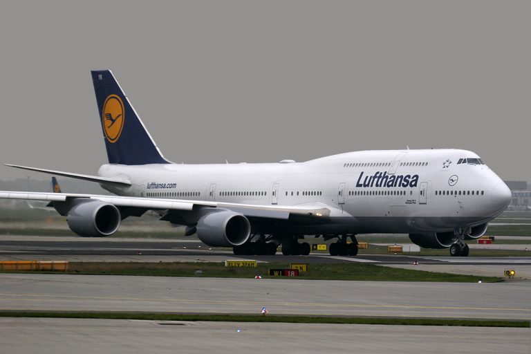 Lufthansa Flight Forced Back to Frankfurt After Strange Cabin Odor