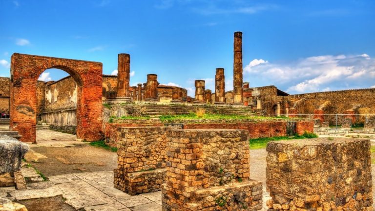 Pompeii’s Frozen Faces and Hidden Graffiti