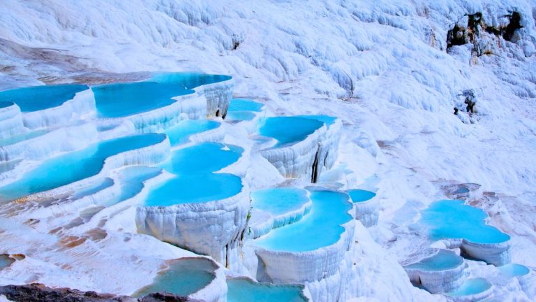 Pamukkale’s Glistening Terraces Create a Surreal Haven in Turkey’s Inland Wonders