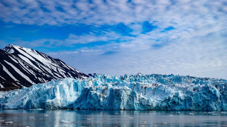 Svalbard Archipelago’s Polar Bears and Midnight Sun Beckon Adventurers to Norway’s Arctic Outpost