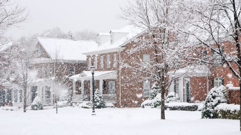 Winter Storm Bellamy Triggers Widespread Thanksgiving Travel Disruptions