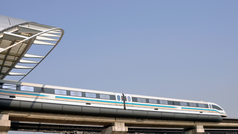 China Achieves Record-Breaking Maglev Speed of 700 km/h