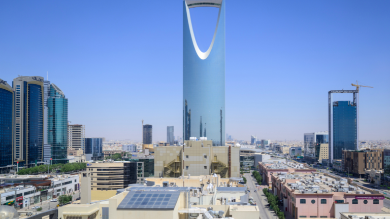 Saudi Arabia Maintains Open Airspace Amid Regional Disruptions