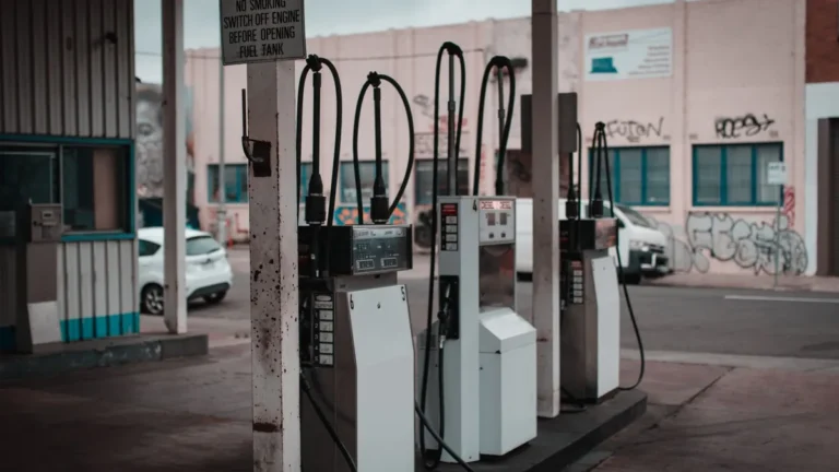 4 Rental Car Gas Return Traps Costing You $50+