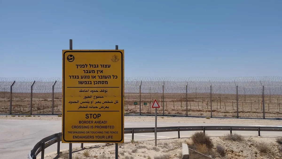 5 Currency Exchange Traps at Border Crossings to Avoid