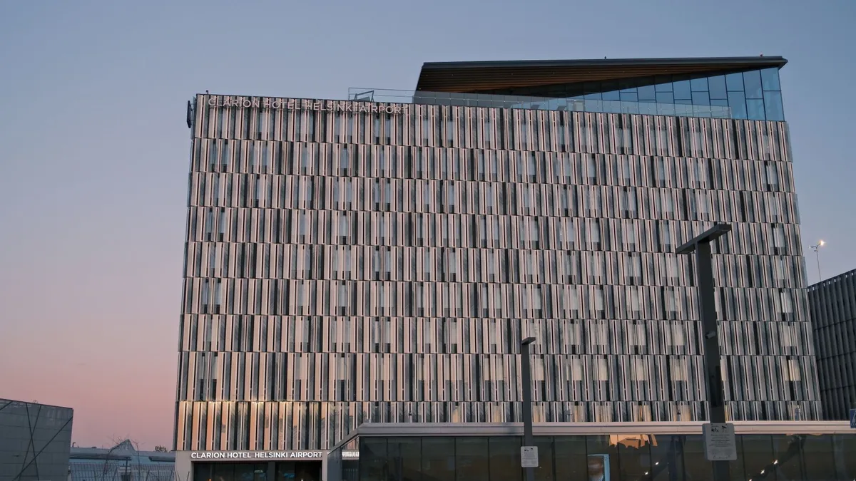 5 Reasons to Stay at an Airport Hotel Before Your Flight