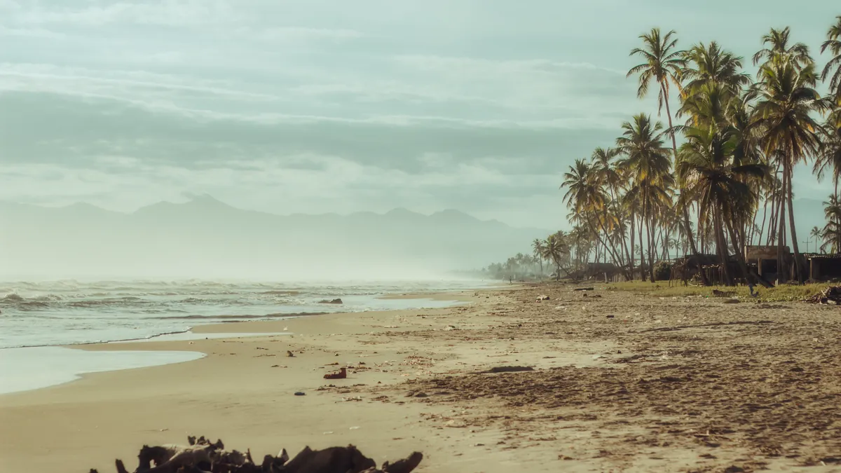 7 Gorgeous Caribbean Islands With Low Daily Costs