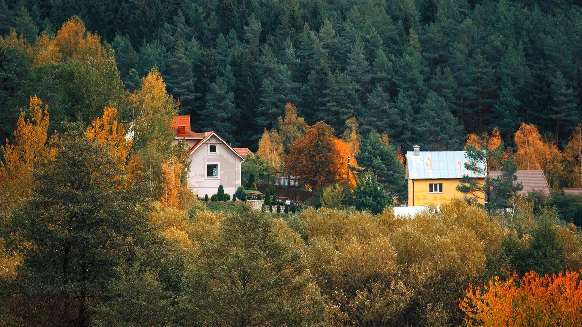 9 Fairytale Towns in Germany & Austria for Autumn