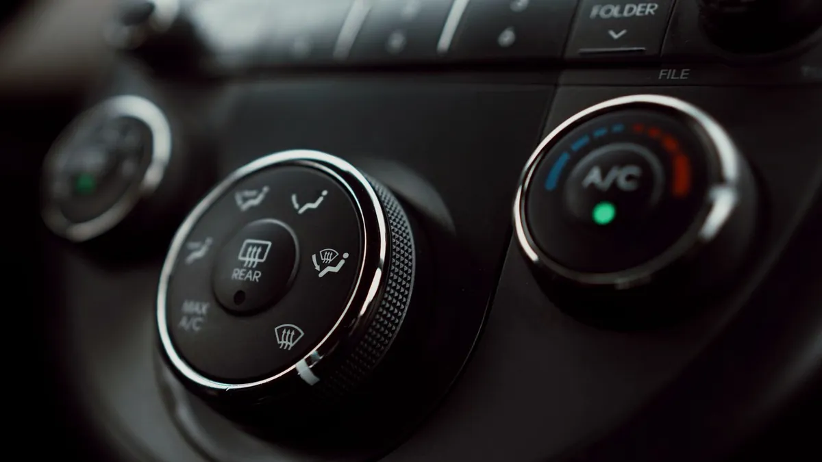 Advanced Climate Control and Soundproofing Features Within Modern Cabin Design