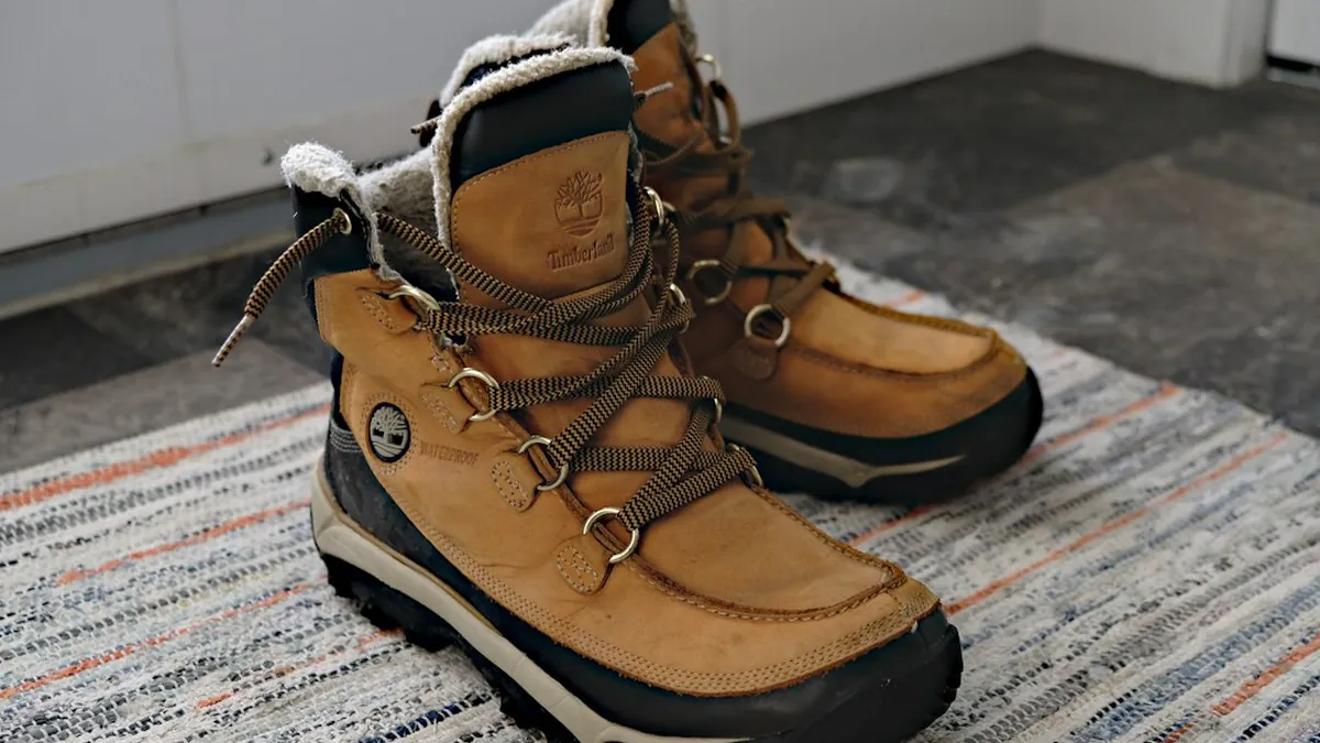 Choosing Inadequate Winter Footwear
