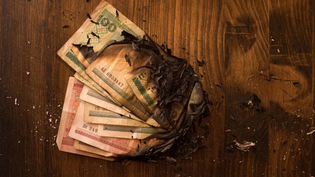 Counterfeit and Damaged Currency Acceptance From Informal Money Changers
