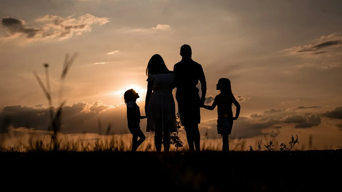 Dealing with Distance During Family Emergencies and Crises