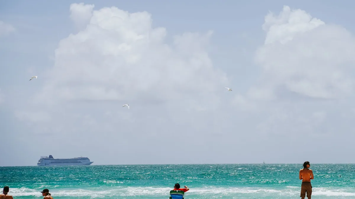 Eagle Beach, Aruba – Leeward Protection and Consistent Clarity