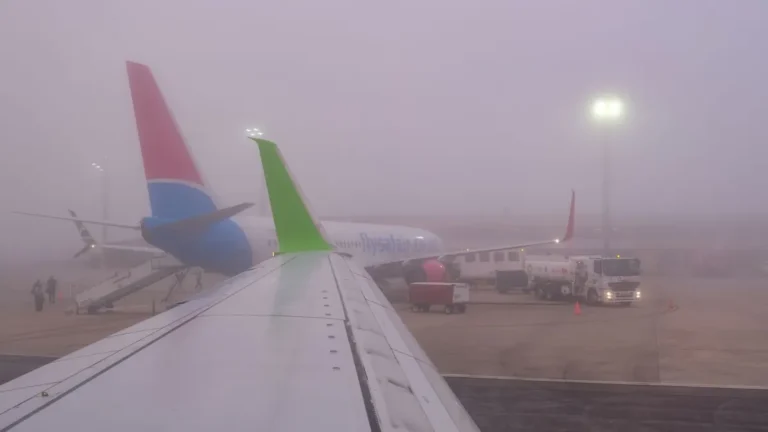 Early Morning Flights Save Money & Avoid Delays