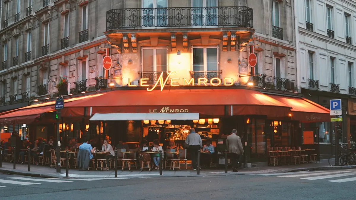 European Dining Taxes Explained for American Tourists