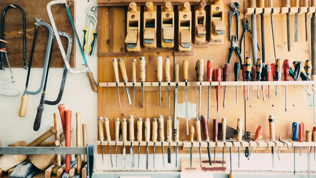 Hobby Knife Blades and Craft Cutting Tools