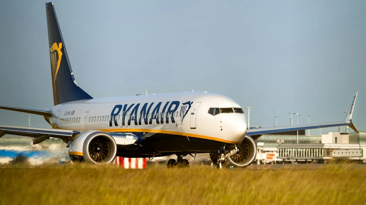 How Airlines Use Dynamic Currency Conversion to Inflate Fares