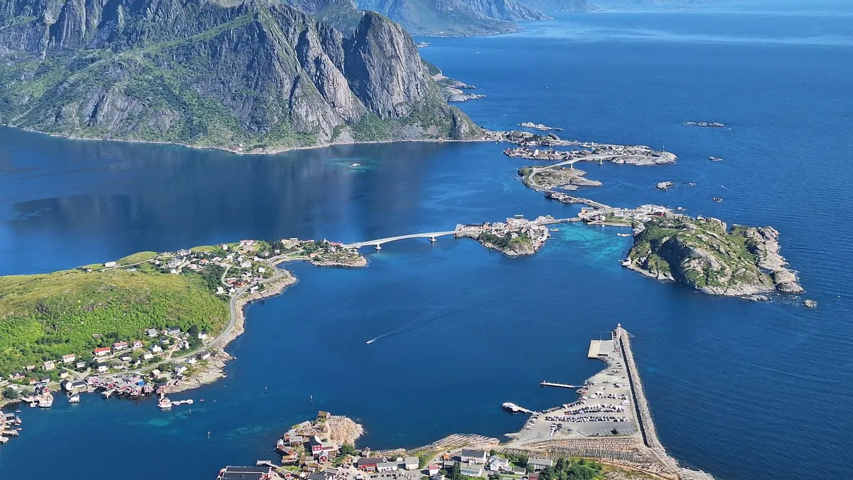 Lofoten Islands Winter Gateway