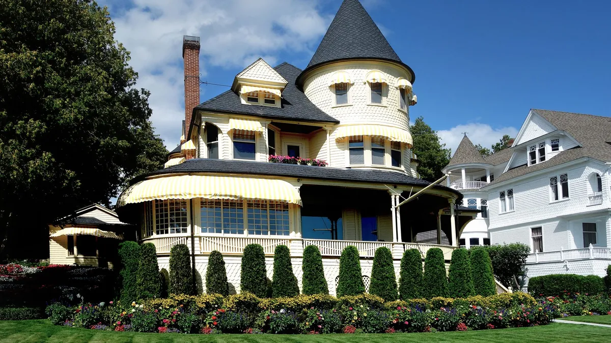 Mendocino, California – Victorian Architecture Overlooking Rugged Coastline