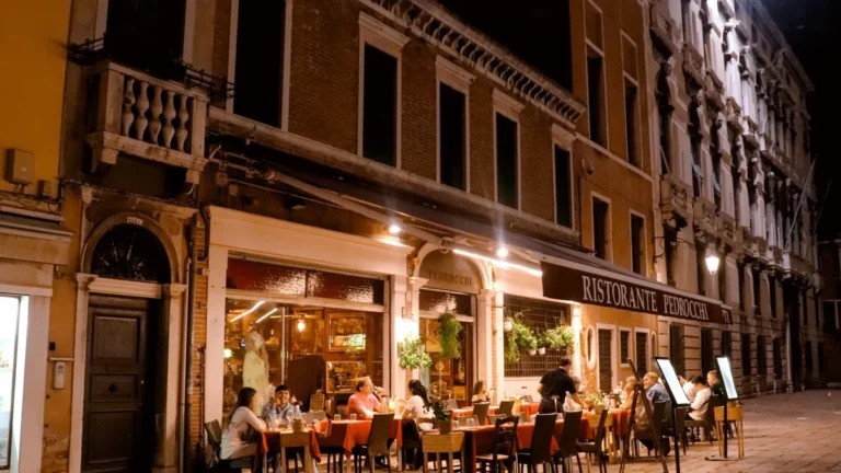 Pay Local Currency at European Restaurants: Save Money