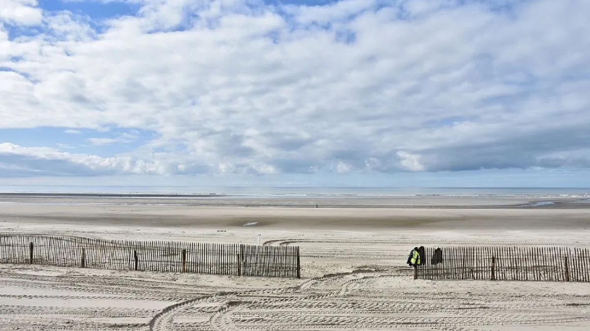 Seaside, Oregon – Classic Beach Town with Promenade and Family Attractions