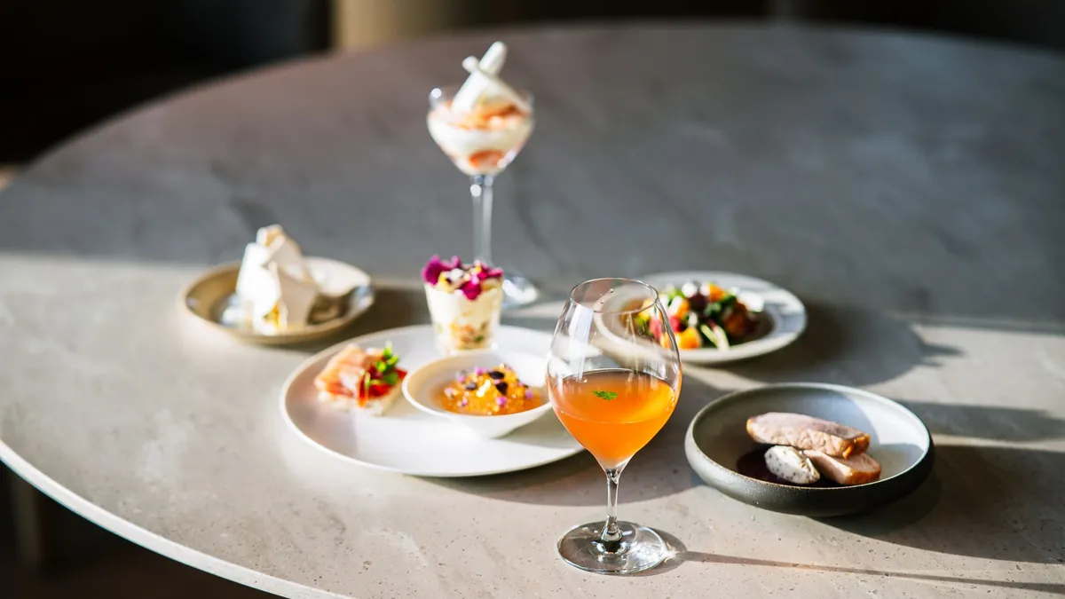 Specialty Dining Surcharges for Alternative Restaurants Beyond Main Dining