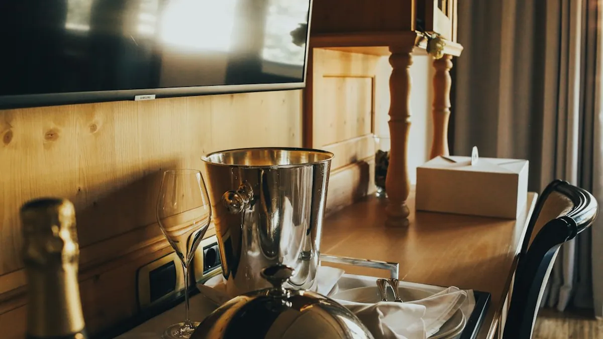 Why You Should Never Use Hotel Ice Buckets